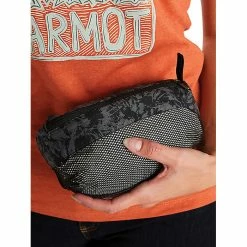 Marmot Women's PreCip Eco Printed Jacket -Camping Wear Shop 10474078x1043979 vPack